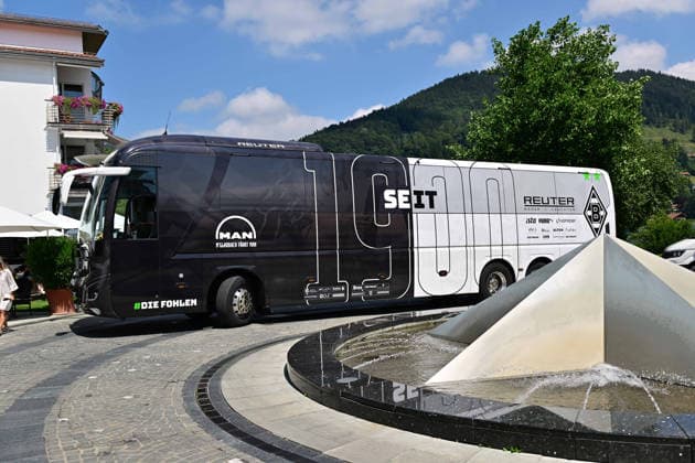 August 2, 2026 Rottach Egern Soccer, Men s, 2026–2027 Season, Borussia Mönchengladbach Training Camp: The Gladbach team arrives at the team hotel. DFL regulations prohibit any use of photographs as image sequences and or quasi-video. Am Birkenmoos Stadium, Bavaria, Germany