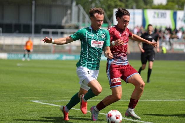 August 26, 2026, GER, Regionalliga Nord, Soccer, Matchday 1, 2026–2027 Season, Dietmar Scholze Stadium an der Lohmuehle, VfB Lübeck vs. SC Weiche Flensburg Felix Mandl (VfB Lübeck 27) in a tackle against Ole Wagner (SC Weiche Flensburg 08 21) Photo: nordphoto GmbH Tauchnitz, Lübeck, Dietmar Scholze Stadium an der Lohmühle, SH, Germany Copyright: xnordphotoxGmbHx xTauchnitzx