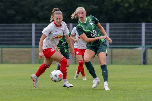 August 1, 2026, xgrfx, Women’s Soccer Friendly Match, RB Leipzig vs. VfL Wolfsburg, Annabel Schasching (RB Leipzig), Ella Peddemor (VfL Wolfsburg). DFL and DFB regulations prohibit any use of photographs as image sequences and or quasi-video. Leipzig