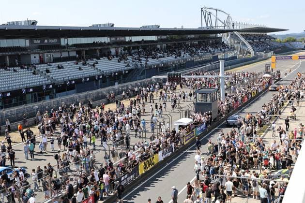 Fans at the grid walk during the seventh round of the NLS at the Nürburgring, GER, Motorsports, 2026 Nürburgring Endurance Series, NLS, 6-Hour ADAC Ruhr Cup Race, Race 7, Nürburgring, Germany, Rhineland-Palatinate, August 1, 2026 GER, Motorsports, 2026 Nürburgring Endurance Series, NLS, 6-Hour ADAC Ruhr Cup Race, Race 7, Nürburgring, Germany, Rhineland-Palatinate, August 1, 2026, Nürburgring Copyright: xEibner-Pressefoto JuergenxAugstx EP_JAT