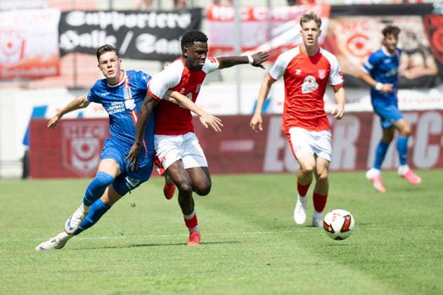 Regionalliga Northeast, Season 26–27: Hallescher FC vs. FC Rot Weiss Erfurt, Halle, Germany, August 2, 2026. Pictured, from left, in a tackle: Niclas Walther (Erfurt) and Bocar Baro (Halle), Halle-Saale, Leuna Chemie Stadium, Saxony-Anhalt, Germany