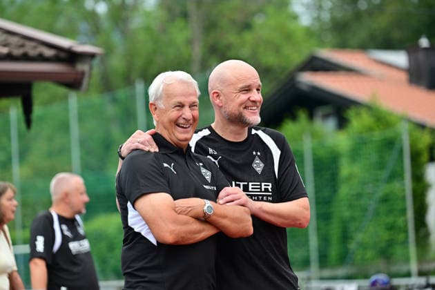 August 2, 2026 Rottach Egern Soccer, Men s, 2026–2027 season, Borussia Mönchengladbach training camp. Having fun with Rainer Bonhof, President of Gladbach, and Rouven Schröder, Head of Sports at Gladbach. DFL regulations prohibit any use of photographs as image sequences and or quasi-video. Am Birkenmoos Stadium, Bavaria, Germany