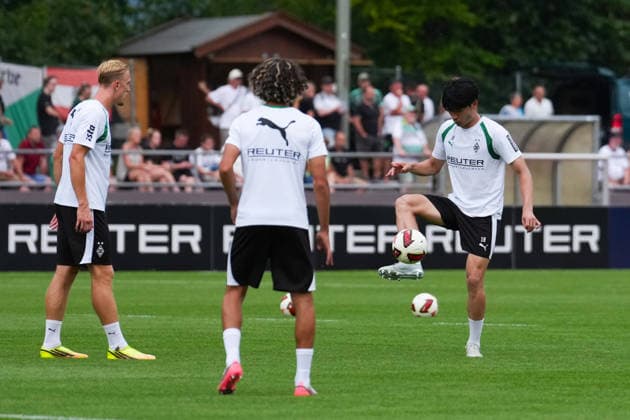 August 2, 2026, xydrx, soccer, training camp, Borussia Mönchengladbach, 2026–2027 season, Birkenmoos Stadium, Isac Lidberg, Borussia Mönchengladbach; 3 Shuto Machino, Borussia Mönchengladbach; 18 DFB regulations prohibit any use of photographs as image sequences and or quasi-video Copyright: HMBxMedia YannisxDreimann