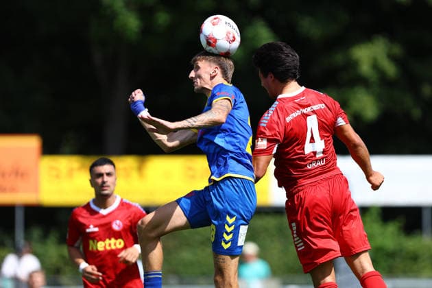 4 Fabian Grau, FC Eintracht Norderstedt, 28 Steffen Rohwedder SV Atlas Delmenhorst Men s Soccer I Regionalliga Nord I 2026–2027 Season I Matchday 1 I FC Eintracht Norderstedt vs. SV Atlas Delmenhorst I August 2, 2026 I Edmund Plambeck Stadium