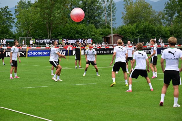 August 2, 2026 Rottach Egern Soccer, Men s, 2026–2027 Season, Training Camp with Borussia Mönchengladbach: Fun Session with a Pilates Ball. DFL regulations prohibit any use of photographs as image sequences and or quasi-video. Am Birkenmoos Stadium, Bavaria, Germany