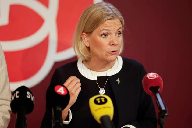 STOCKHOLM, SWEDEN 20260803 Social Democratic Party Chair Magdalena Andersson (S) and Mikael Damberg (S) kick off their election campaign with a press conference on Sveavägen in Stockholm STOCKHOLM SWEDEN x11700x  Copyright: xMagnusxGrimstedt TTx MAGDALENA ANDERSSON (S) PA VALTURNE