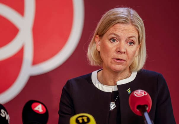 STOCKHOLM, SWEDEN 20260803 Social Democratic Party Chair Magdalena Andersson (S) and Mikael Damberg (S) kick off their election campaign with a press conference on Sveavägen in Stockholm STOCKHOLM SWEDEN x11700x  Copyright: xMagnusxGrimstedt TTx MAGDALENA ANDERSSON (S) PA VALTURNE