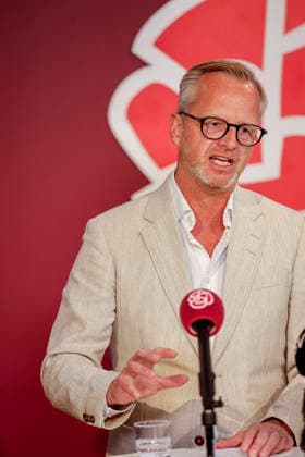 STOCKHOLM, SWEDEN 20260803 Social Democratic Party Chair Magdalena Andersson (S) and Mikael Damberg (S) kick off their election campaign with a press conference on Sveavägen in Stockholm STOCKHOLM SWEDEN x11700x  Copyright: xMagnusxGrimstedt TTx MAGDALENA ANDERSSON (S) PA VALTURNE