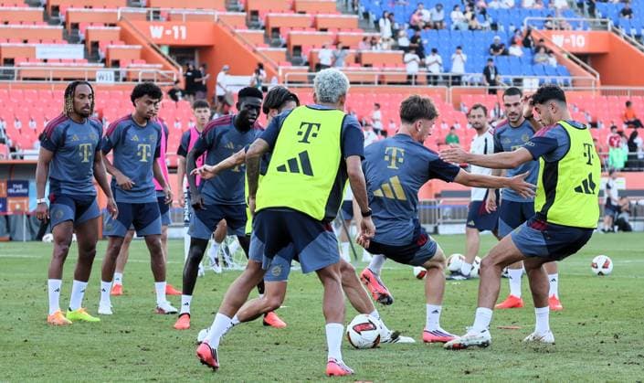SKO, Luis Díaz, FC Bayern Munich 14, and Tom Bischof, Bayern Munich 20; FC Bayern Munich open practice ahead of the friendly match against Jeju SK, 2026–27 season, March 8, 2026, Bayern Munich, South Korea Copyright: xEibner-Pressefotox EP_JNL