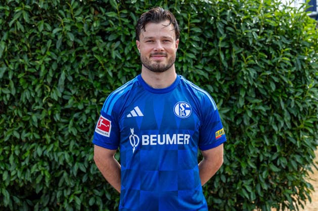 August 3, 2026, Portrait session for the 2026–2027 season at FC Schalke 04, Bundesliga 1, , Adrian Gantenbein, FC Schalke 04, Gelsenkirchen, Veltins Arena, North Rhine-Westphalia, Germany, xRHR, PHOTO DEx Copyright: DennisxEwert RHR-FOTOx RHR-FOTO DE