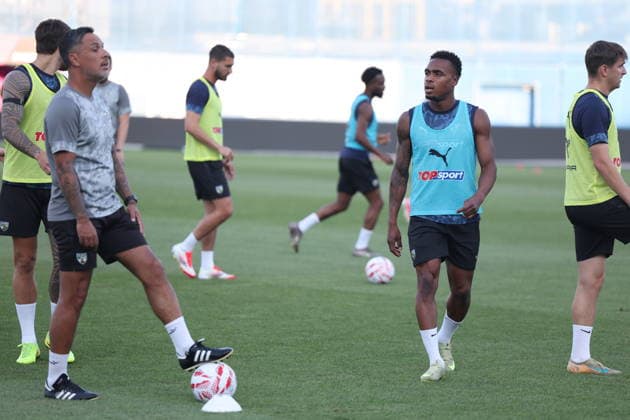 Croatia, Zagreb, 030826. Maksimir Stadium. Training of Kauno Zalgiris before the match of the third round of UEFA Champions League qualification against GNK Dinamo. Photo: Ranko Suvar CROPIX Zagreb Croatia Copyright: xxRankoxSuvarx zalgiris_trening12-030826