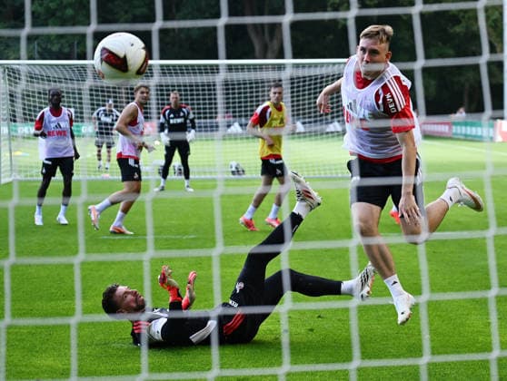 August 3, 2026, xophax, Soccer, Bundesliga 1, 1. FC Köln Training at the Geissbockheim of 1. FC Köln Isak Johannesson of 1. FC Köln scores a goal against Ron Robert Zieler of 1. FC Köln on the ground in Cologne