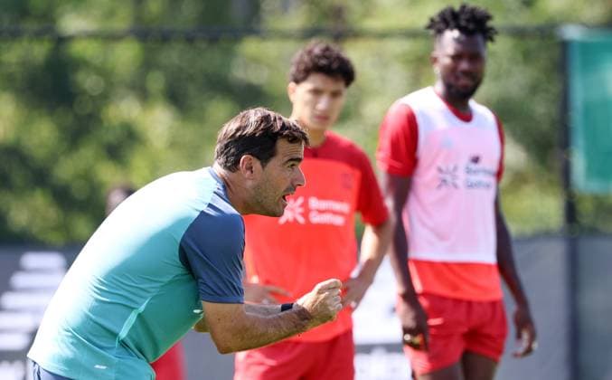 GER, Bayer 04 Leverkusen Training Camp in Blankenhain, August 3, 2026, Blankenhain, GER, 2026–2027 Season, Bundesliga 1, Bayer 04 Leverkusen Training Camp in Pictures: Coach Carles Martinez, Leverkusen. DFL regulations prohibit any use of photographs as image sequences and or quasi-video content.