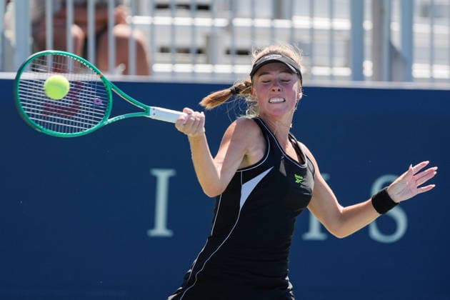 WTA, Tennis Damen Masters 1000 National Bank Open Toronto 2026 - Round of 128 - Day 3 Magdalena French of Poland plays a forehand during the Women™s Singles round of 128 match against Leolia Jeanjean of France on day 3 of the WTA Masters 1000 National Bank Open at Sobeys Stadium on August 3, 2026, in Toronto, Canada. (Photo by Leonardo Ramirez Eyepix Group) Copyright: xLeonardoxRamirezx xEyepixxGroupx LR03082026-08826