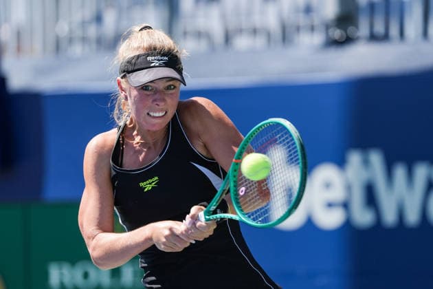 WTA, Tennis Damen Masters 1000 National Bank Open Toronto 2026 - Round of 128 - Day 3 Magdalena French of Poland plays a backhand during the Women™s Singles round of 128 match against Leolia Jeanjean of France on day 3 of the WTA Masters 1000 National Bank Open at Sobeys Stadium on August 3, 2026, in Toronto, Canada. (Photo by Leonardo Ramirez Eyepix Group) Copyright: xLeonardoxRamirezx xEyepixxGroupx LR03082026-09440