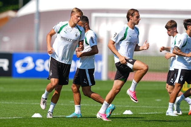 August 4, 2026, xydrx, soccer, training camp, Borussia Mönchengladbach, 2026–2027 season, Birkenmoos Stadium, Jan Leszczynski, Borussia Mönchengladbach, 5 Franck Honorat, Borussia Mönchengladbach, 9 Jan Leszczynski, Borussia Mönchengladbach, 5 DFB regulations prohibit any use of photographs as image sequences and or quasi-video Copyright: HMBxMedia YannisxDreimann