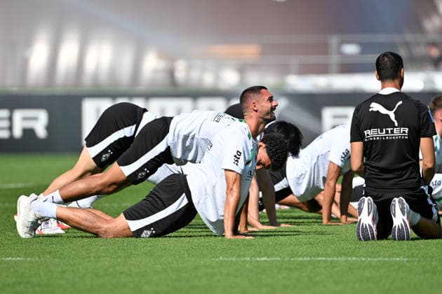 August 4, 2026 Rottach Egern Soccer, Men s, 2026–2027 season, Borussia Mönchengladbach training camp, training drill with Tim Kleindienst (Gladbach), in the foreground. DFL regulations prohibit any use of photographs as image sequences and or quasi-video. Am Birkenmoos Stadium, Bavaria, Germany