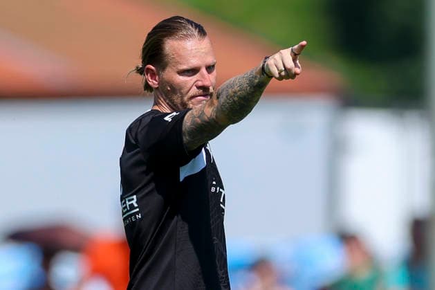 Borussia Mönchengladbach coach Eugen Polanski gestures during the Borussia Mönchengladbach training camp, Birkenmoos Stadium on August 4, 2026, in Rottach-Egern, Germany. Photo by Marco Steinbrenner, DeFodi Images. Coach Eugen Polanski of Borussia Mönchengladbach gestures during the Borussia Mönchengladbach training camp at Birkenmoos Stadium on August 4, 2026 in Rottach-Egern, Germany. Photo by Marco Steinbrenner, DeFodi Images. Photo by Marco Steinbrenner, DeFodi Images.