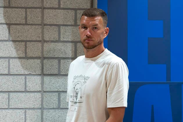 August 4, 2026, Edin Dzeko s debut with FC Schalke 04 in Gelsenkirchen at the Veltins Arena, North Rhine-Westphalia, Germany xRHR PHOTO DEx Copyright: DennisxEwert RHR-FOTOx RHR-FOTO DE