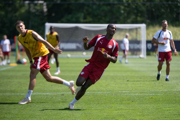 Ezechiel Banzuzi, RB Leipzig, No. 6, right back, RB Leipzig, soccer, training camp in Austria, preseason, 2026–2027 season, GER, August 4, 2026, Eibner Press Photo: Andreas Ulmer, RB Leipzig, soccer, training camp in Austria, preseason, 2026–2027 season, GER, August 4, 2026, Copyright: xEibner-Pressefoto AndreasxUlmerx EP_AUR