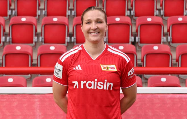 Dina Orschmann 1 FC Union Berlin FCU Soccer 1 BL Bundesliga Women s League Portrait Session 2026–2027 Season Headshot, Portrait, Introduction, Presentation, Press Event, GER 04 08 2026