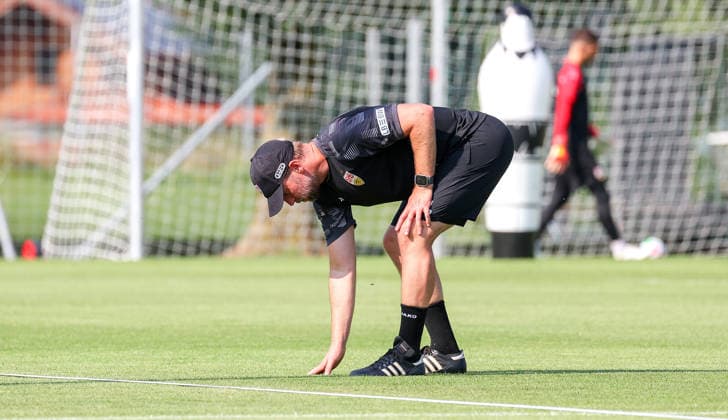 August 4, 2026, Germany, Grassau, Bundesliga, 2026–2027 season, VfB Stuttgart training camp, VfB coach Sebastian Hoeneß inspects the field