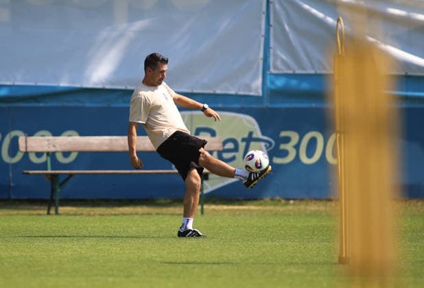 Soccer, Men s, Bavarian Regional League, 2026–2027 Season, TSV 1860 Munich, Alper Kayabunar in Training, TSV 1860 Munich Coach Receives a Ball with His Foot