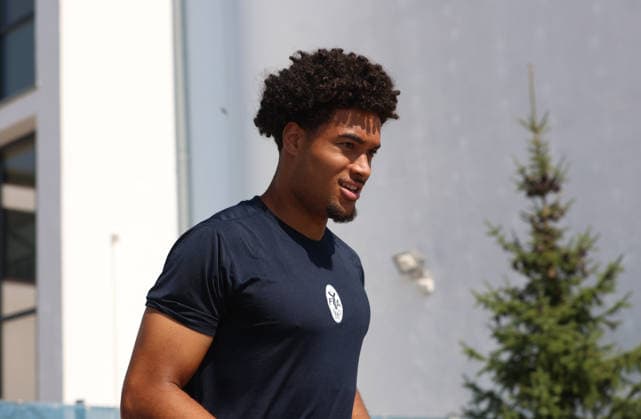 Soccer, Men s, Bavarian Regional League, 2026–2027 Season, TSV 1860 Munich, Arian Ortivero Calderon training with TSV 1860 Munich on his way to the practice field, head, upper body