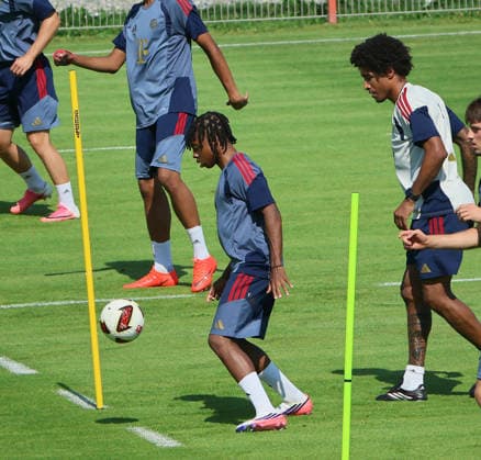 August 4, 2026, FC Bayern Munich, Training, Saebenerstrasse, Munich, Soccer, Sports, Pictured: Wisdom Mike (FC Bayern Munich) vs. Dante (FCBII)