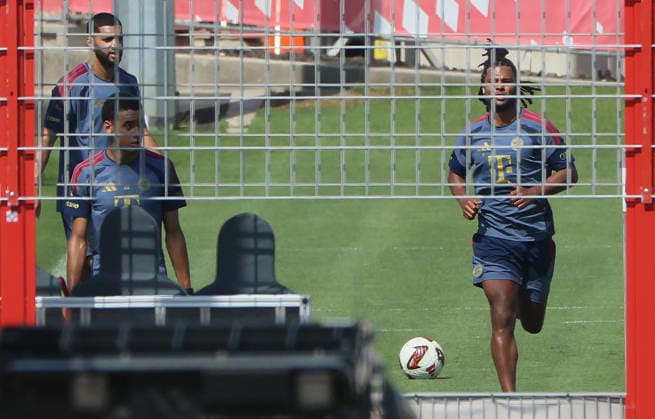 August 4, 2026, FC Bayern Munich, Training, Säbenerstrasse, Munich, Soccer, Sports, Pictured: Ismael Saibari (FC Bayern Munich), Jamal Musiala (FC Bayern Munich), and Serge Gnabry (FC Bayern Munich)