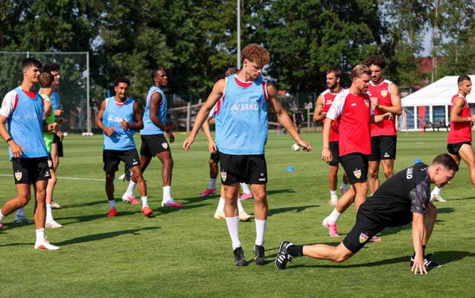 August 4, 2026, Germany, Grassau, Bundesliga, 2026–2027 season, VfB Stuttgart training camp, Lazar Jovanovic, Jan Schimpchen