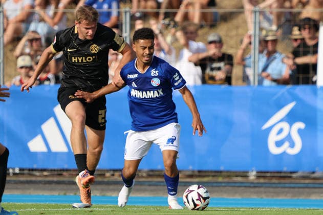 August 4, 2026, Soccer, Men s, Friendly Match, 2026–2027 Season, Racing Strasbourg vs. SV 07 Elversberg, Lasse Günther (SV 07 Elversberg), Gessime Yassine (Racing Strasbourg), Haguenau, Parc des Sports de Haguenau, Grand Est, France (FRA) Copyright: xSebastianxBachx