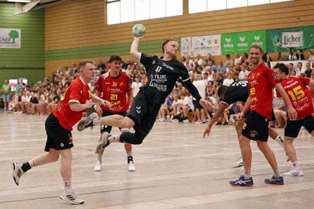 August 4, 2026, xovx, Lindencup Handball, HSG Linden vs. HSG Wettenberg: Jannis Merz (HSG Wettenberg), Tristan Schepp (HSG Wettenberg), Danny Rupprich (HSG Linden), Maduwike Okpara (HSG Linden), Aron Weiße (HSG Wettenberg), Fabian Weide (HSG Wettenberg); Linden City Hall, Hesse, Germany, DE