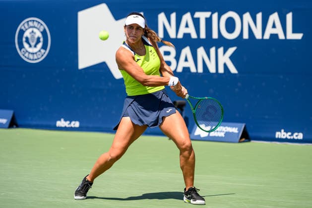 August 4, 2026, Toronto, Ontario, Canada: JESSICA BOUZAS MANEIRO of Spain returns the ball during her second-round match against Elina Svitolina of Ukraine at the National Bank Open, part of the Hologic WTA, Tennis Damen Tour at Sobeys Stadium. Toronto Canada - ZUMAr228 20260804_znp_r228_010 Copyright: xVasiliyxRyabykhx