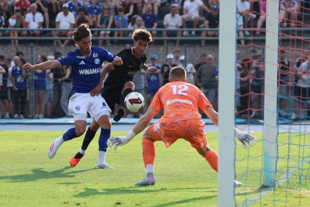 August 4, 2026, Soccer, Men s, Friendly Match, 2026–2027 Season, Racing Strasbourg vs. SV 07 Elversberg, shot on goal for the 2–3, goal scorer Noah Darvich, SV 07 Elversberg, Haguenau, Parc des Sports de Haguenau, Grand Est, France, FRA Copyright: xSebastianxBachx