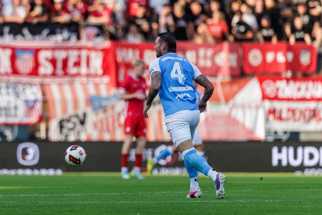 August 4, 2026, GER, Regionalliga North East, Matchday 3, 2026–2027 season, Chemnitz, Chemnitzer FC vs. FSV Zwickau, Jan Löhmannsröben, Chemnitzer FC 4, individual play, play, Chemnitz, An der Gellertstraße Stadium, Saxony, Germany Copyright: xnordphotoxGmbHx xTrienitzx