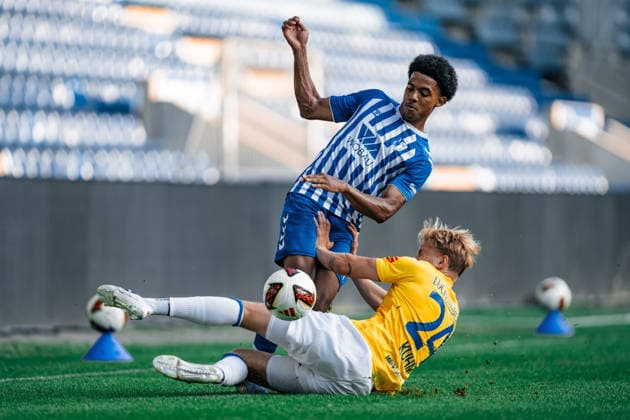 Germany Regional League Northeast 2026–2027, Matchday 3: 1 FC Magdeburg II vs. FSV 63 Luckenwalde, AVNET ARENA, Magdeburg; Jeremie Niklaus (1 FC Magdeburg II), No. 17, in a tackle Copyright: xTomxLauruschkatx