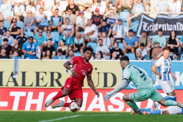 August 4, 2026, GER, Regionalliga Nord Ost, Matchday 3, 2026–2027 Season, Chemnitz, Chemnitzer FC vs. FSV Zwickau; Cemal Sezer of FSV Zwickau 19 in a tackle against David Richter; Chemnitzer FC 1; Chemnitz Eins Stadium; An der Gellertstraße; Saxony; Germany Copyright: xnordphotoxGmbHx xTrienitzx