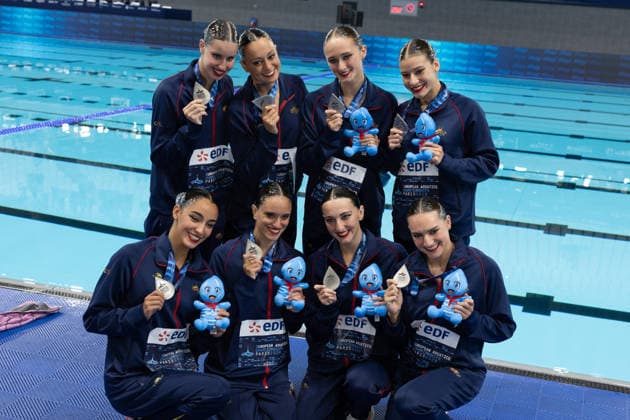 Team technical artistic swimming final European Aquatics Championships - Saint-Denis Silver medallist Spain s team after winning gold during the team technical artistic swimming final event during the LEN European Aquatics Championships, at the Olympic Aquatics Centre in Saint-Denis, northeastern suburbs of Paris, on August 4, 2026. Photo by Raphael Lafargue ABACAPRESS.COM Saint-Denis France  Copyright: xLafarguexRaphael ABACAx