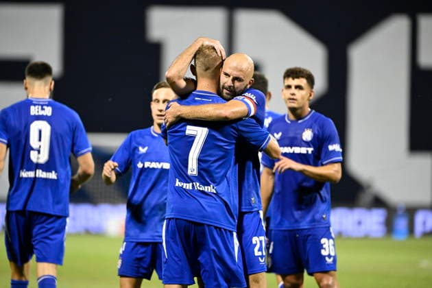 Croatia, Zagreb, 040826. Maksimir Stadium. Football match of the third round of UEFA Champions League qualification, GNK Dinamo - FK Kauno Zalgiris. In the photo: Dinamo players celebrating. Photo: Goran Mehkek CROPIX Zagreb Croatia Copyright: xxGoranxMehkekx gm_dinamo_kauno56-040826