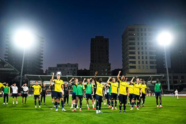 Royale Union Saint-Gilloise v Bodo Glimt - UEFA Champions League OOSTENDE, BELGIUM - AUGUST 04 : Mac Allister Kevin defender of Royale Union Saint-Gilloise and The players of Union Saint-Gilloise greeting the fans despite the tie during the UEFA Champions League 2026 27 third qualifying round first leg between Royale Union Saint-Gilloise and Bodo Glimt on August 4, 2026 in Oostende, Belgium, 04 08 2026 Oostende Belgium  Copyright: xNicoxVereeckenx