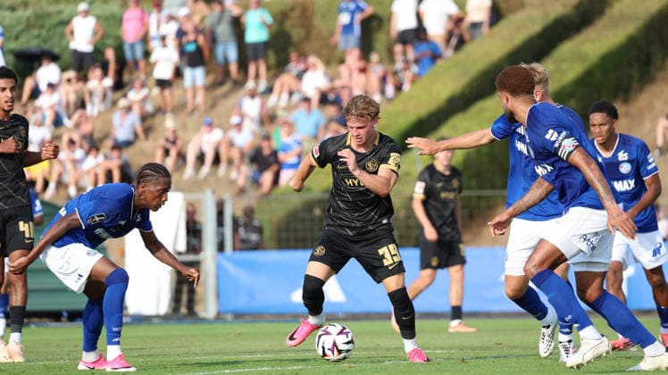 August 4, 2026, xrekx, Soccer Friendly Match, SV Elversberg vs. Racing Strasbourg, Cole Campbell, SV 07 Elversberg. DFL and DFB regulations prohibit any use of photographs as image sequences and or quasi-video. Haguenau