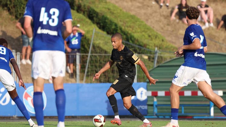 August 4, 2026, xrekx, soccer exhibition match, SV Elversberg vs. Racing Strasbourg, Jan Gyamerah, SV 07 Elversberg. DFL and DFB regulations prohibit any use of photographs as image sequences and or quasi-video. Haguenau