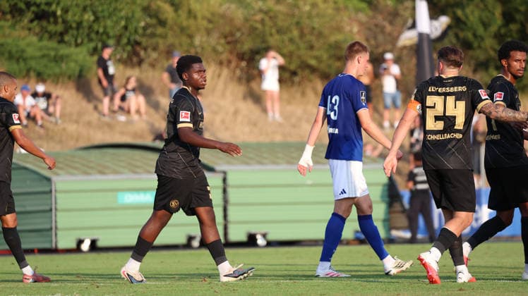 August 4, 2026, xrekx, soccer exhibition match, SV Elversberg vs. Racing Strasbourg v l Corneille Bala Bindzi SV 07 Elversberg DFL DFB REGULATIONS PROHIBIT ANY USE OF PHOTOGRAPHS as IMAGE SEQUENCES and or QUASI-VIDEO Haguenau