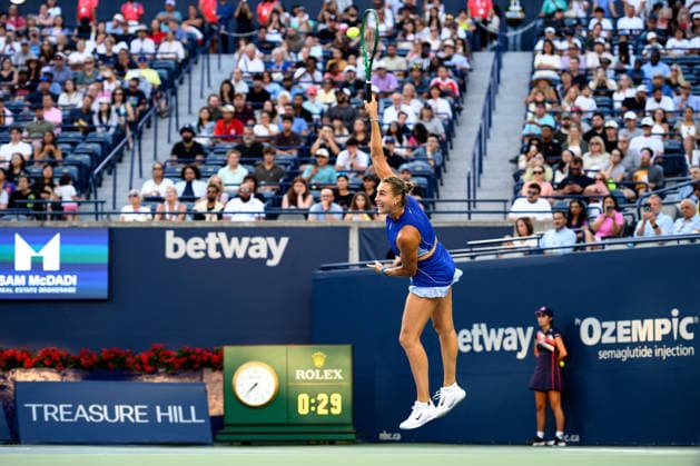 August 4, 2026, Toronto, Ontario, Canada: ARYNA SABALENKA of Belarus returns the ball during her second-round match against Moyuka Uchijima of Japan at the National Bank Open, part of the Hologic WTA, Tennis Damen Tour, at Sobeys Stadium. Toronto Canada - ZUMAr228 20260804_znp_r228_032 Copyright: xVasiliyxRyabykhx