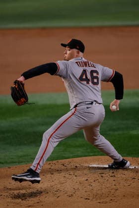 August 4, 2026, Arlington, Texas, USA: San Francisco Giants pitcher BLADE TIDWELL (46) pitches in a baseball game, Tuesday, Aug. 4, 2026, in Arlington, Texas. Arlington USA - ZUMAa325 20260804_zsa_a325_017 Copyright: xDavidxBalleringxIix