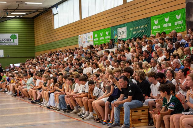 August 4, 2026, xovx, Lindencup Handball, HSG Wetzlar vs. TV Hüttenberg. A full house for the Central Hesse derby between HSG Wetzlar and TV Hüttenberg at the Lindencup in the Linden City Hall, Linden, Hesse, Germany, DE