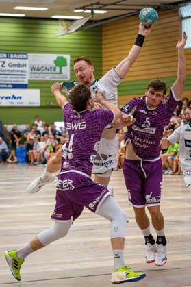 August 4, 2026, xovx, Lindencup Handball, HSG Wetzlar vs. TV Hüttenberg – David Sehnke (TV Hüttenberg), Tomas Piroch (HSG Wetzlar), Torsten Anselm (TV Hüttenberg), Linden Stadthalle, Hesse, Germany, DE