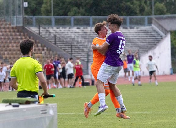 Celebrations after Mourice Ebeling s game-winning goal in the penalty shootout for TSV Schwaben Augsburg, with goalkeeper Elias Rogg of TSV Schwaben Augsburg; TSV Schwaben Augsburg vs. FV Illertissen, Toto Cup