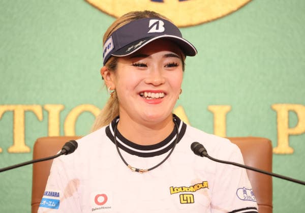 August 5, 2026, Tokyo, Japan - Japanese female professional golfer Shiho Kuwaki speaks at the Japan National Press Club in Tokyo on Wednesday, August 5, 2026. Kuwaki, 23, won the Women s British Open golf tournament on August 2 and became the seventh female major title holder. (photo by Yoshio Tsunoda AFLO) Noxthirdxpartyxsales  0863383522st YoshioxTsunodax